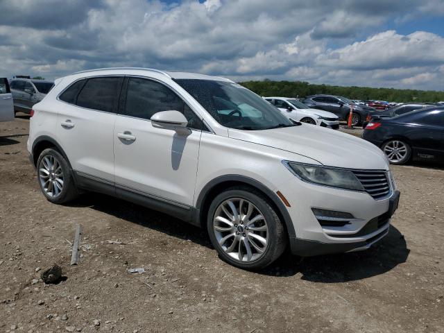 5LMCJ3C95HUL03813 - 2017 LINCOLN MKC RESERVE თეთრი ფოტო 4