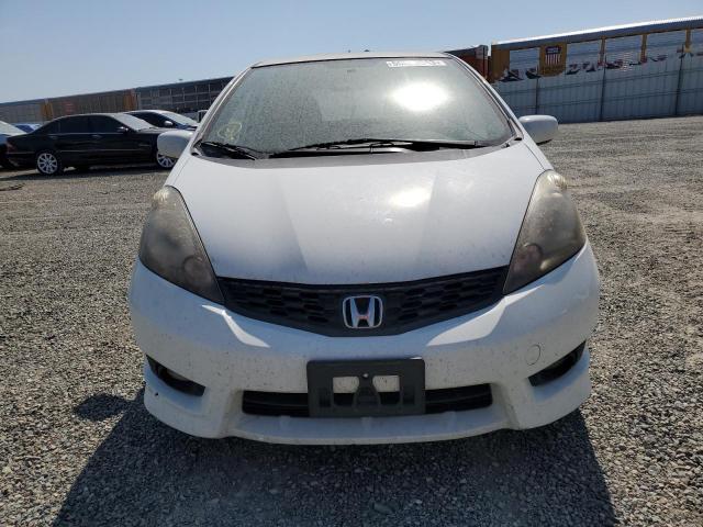 JHMGE8H53DC032071 - 2013 HONDA FIT SPORT WHITE photo 5