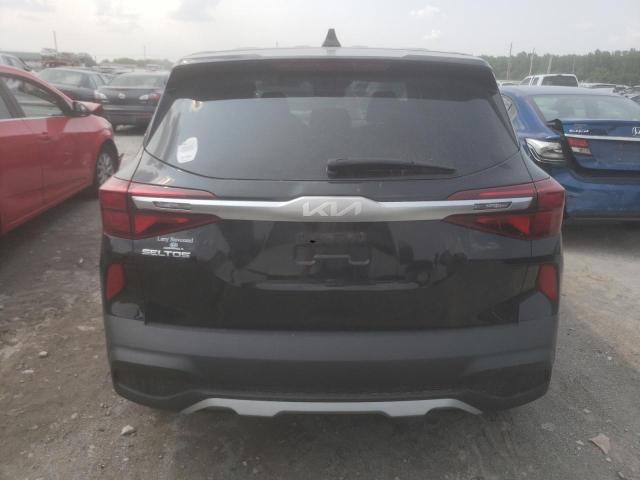 KNDEPCAA3N7336895 - 2022 KIA SELTOS LX BLACK photo 6