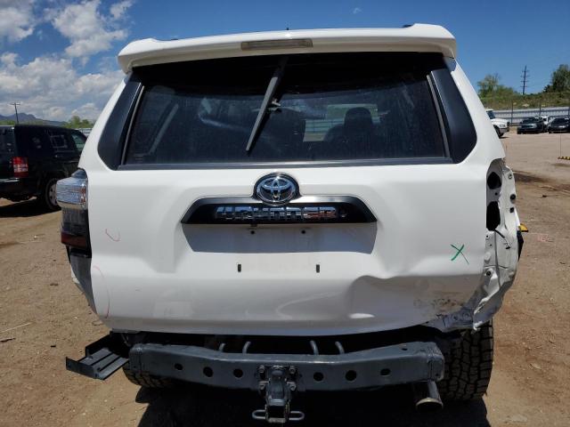 JTEBU5JR7E5179618 - 2014 TOYOTA 4RUNNER SR5 WHITE photo 6