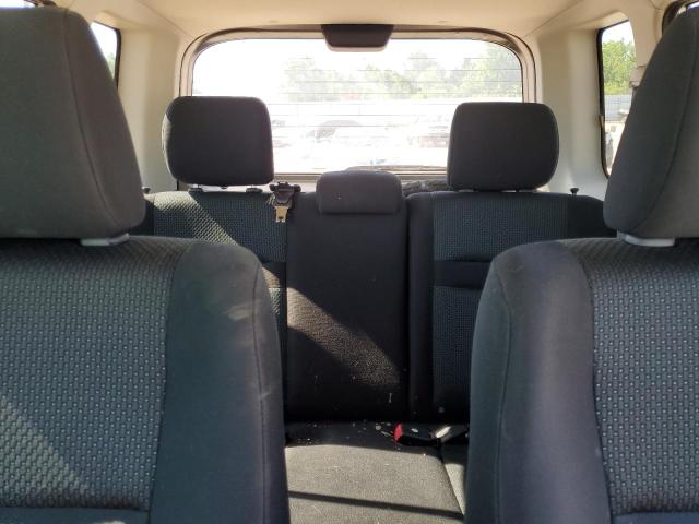 JTLKT324264110085 - 2006 TOYOTA SCION XB SILVER photo 10