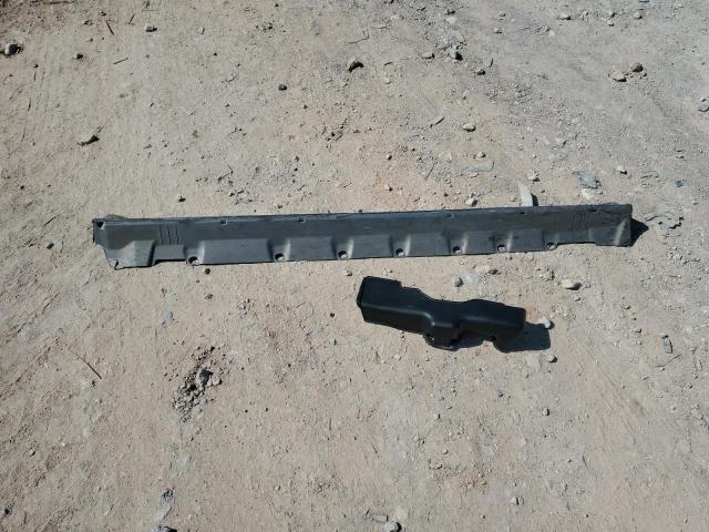 JTLKT324264110085 - 2006 TOYOTA SCION XB SILVER photo 13