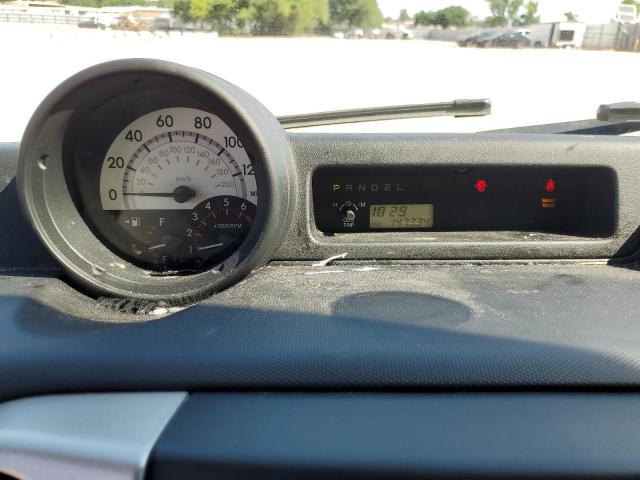 JTLKT324264110085 - 2006 TOYOTA SCION XB SILVER photo 9