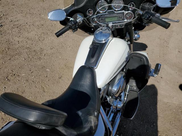 1HD1FCW146Y689974 - 2006 HARLEY-DAVIDSON FLHTCUI 白色 照片 5