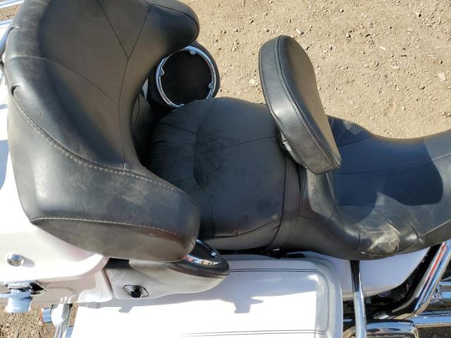 1HD1FCW146Y689974 - 2006 HARLEY-DAVIDSON FLHTCUI 白色 照片 6