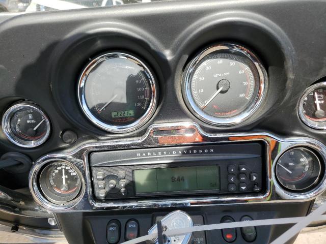 1HD1FCW146Y689974 - 2006 HARLEY-DAVIDSON FLHTCUI 白色 照片 8