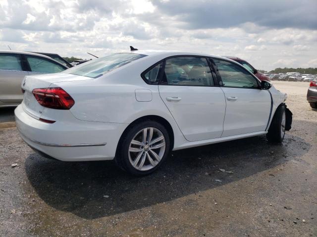 1VWLA7A32KC002200 - 2019 VOLKSWAGEN PASSAT WOLFSBURG WHITE photo 3