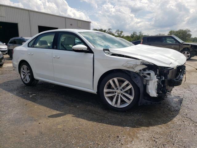 1VWLA7A32KC002200 - 2019 VOLKSWAGEN PASSAT WOLFSBURG WHITE photo 4