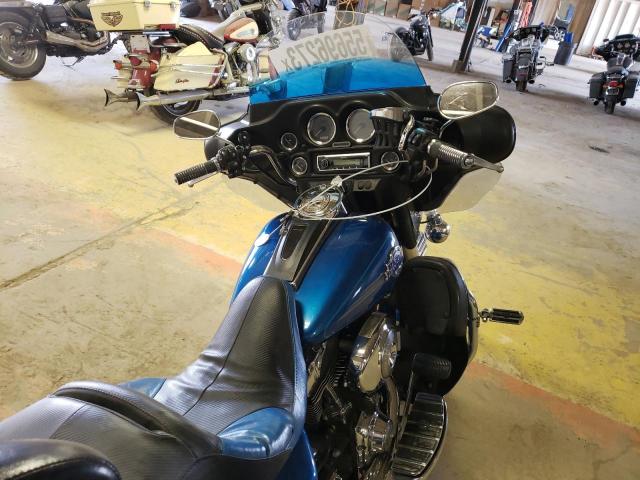 1HD1FCW115Y646191 - 2005 HARLEY-DAVIDSON FLHTCUI ლურჯი ფოტო 5