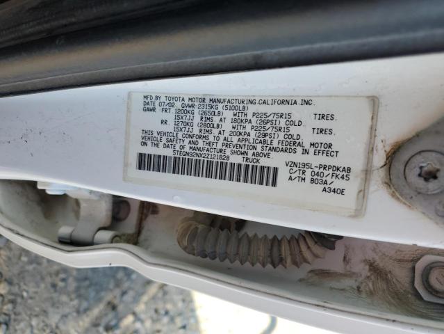 5TEGN92NX2Z121828 - 2002 TOYOTA TACOMA DOUBLE CAB PRERUNNER WHITE photo 12