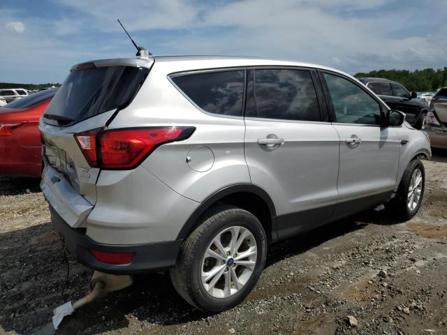 1FMCU0GD4KUA44164 - 2019 FORD ESCAPE SE SILVER photo 3