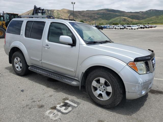 5N1AR18U75C705225 - 2005 NISSAN PATHFINDER LE SILVER photo 4
