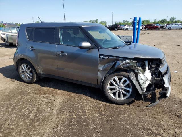 KNDJP3A58K7014668 - 2019 KIA SOUL + GRAY photo 4