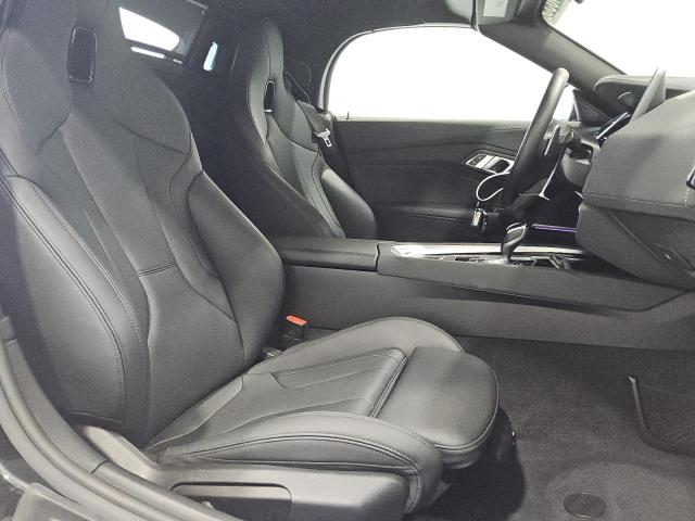 WBAHF3C03SWY44285 - 2025 BMW Z4 SDRIVE30I BLACK photo 10