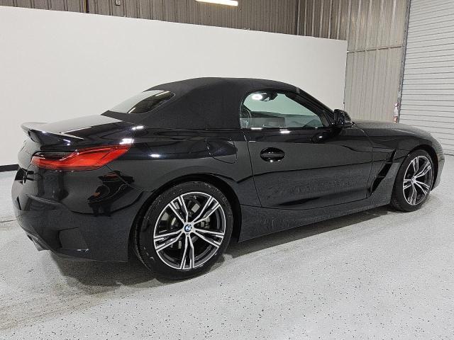 WBAHF3C03SWY44285 - 2025 BMW Z4 SDRIVE30I BLACK photo 3