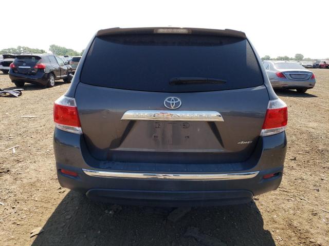 5TDBK3EH6BS061582 - 2011 TOYOTA HIGHLANDER BASE GRAY photo 6