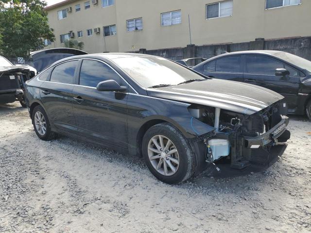 5NPE24AF9JH682827 - 2018 HYUNDAI SONATA SE BLACK photo 4