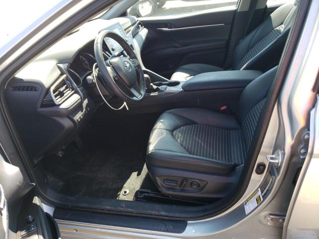 4T1G11AK1PU735845 - 2023 TOYOTA CAMRY SE NIGHT SHADE SILVER photo 7