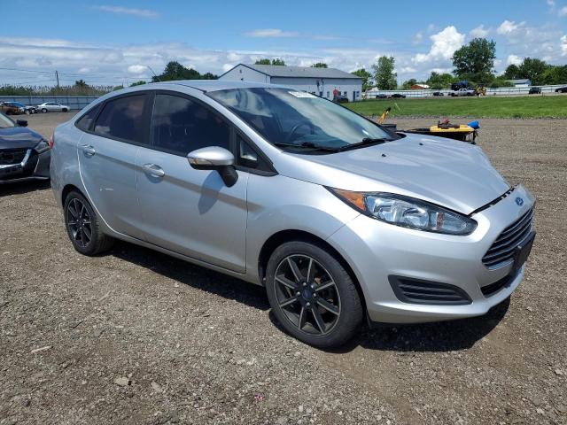 3FADP4BJ0GM104401 - 2016 FORD FIESTA SE SILVER photo 4