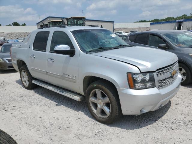 3GNMCFE04DG328972 - 2013 CHEVROLET AVALANCHE LT SILVER photo 4