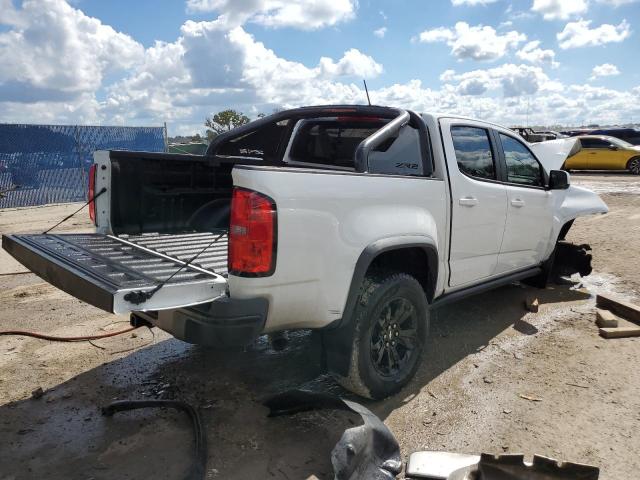 1GCGTEENXJ1300101 - 2018 CHEVROLET COLORADO ZR2 WHITE photo 3