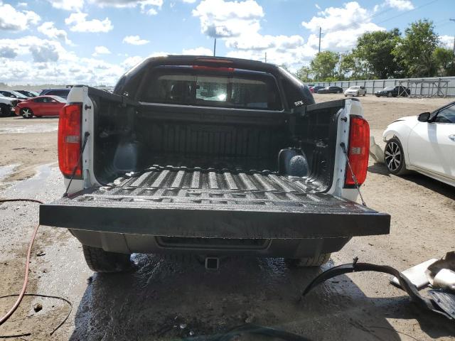 1GCGTEENXJ1300101 - 2018 CHEVROLET COLORADO ZR2 WHITE photo 6