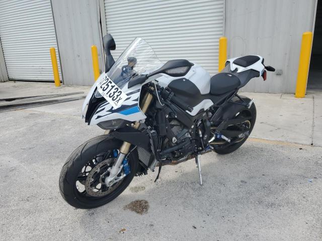 WB10E6307P6G93284 - 2023 BMW S 1000 RR WHITE photo 2