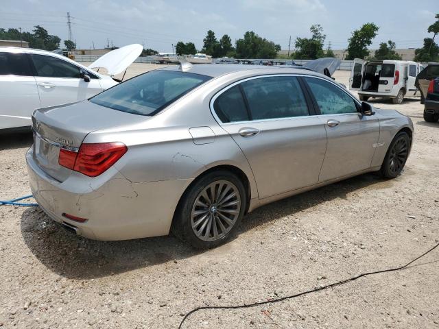 WBAKB8C56BCY64770 - 2011 BMW 750 LI SILVER photo 3