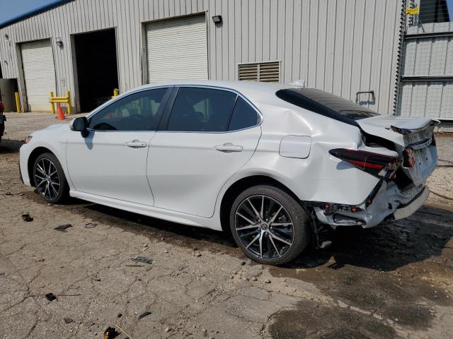 4T1G11AK7PU097066 - 2023 TOYOTA CAMRY SE NIGHT SHADE WHITE photo 2