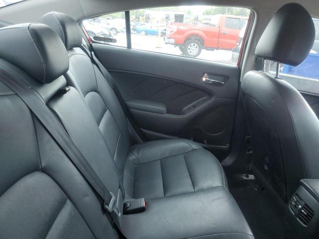 3KPFL4A85JE186088 - 2018 KIA FORTE EX RED photo 10