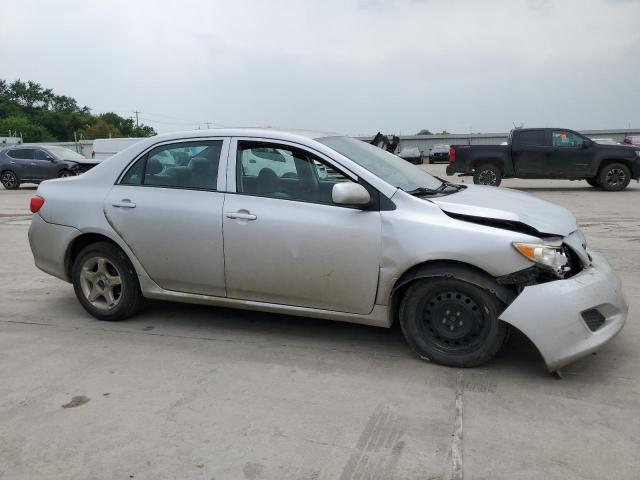 1NXBU40E39Z140691 - 2009 TOYOTA COROLLA LE BASE SILVER photo 4