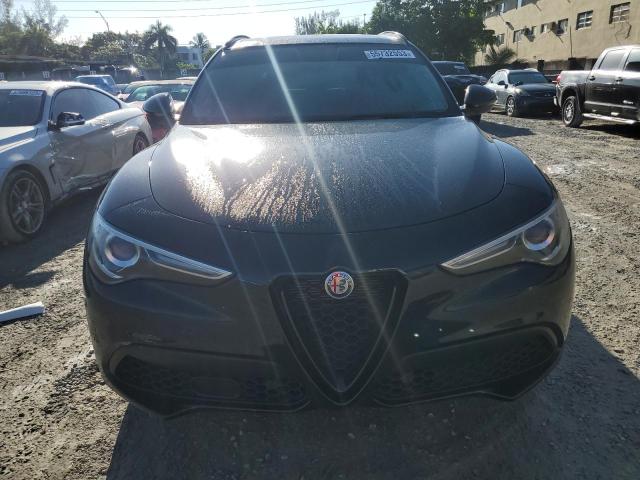 ZASPAJAN3K7C71180 - 2019 ALFA ROMEO STELVIO BLACK photo 5