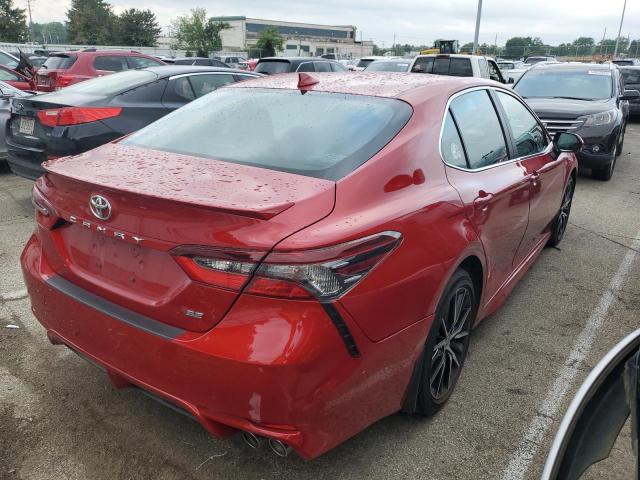 4T1S11AK9NU045185 - 2022 TOYOTA CAMRY NIGHT SHADE RED photo 3