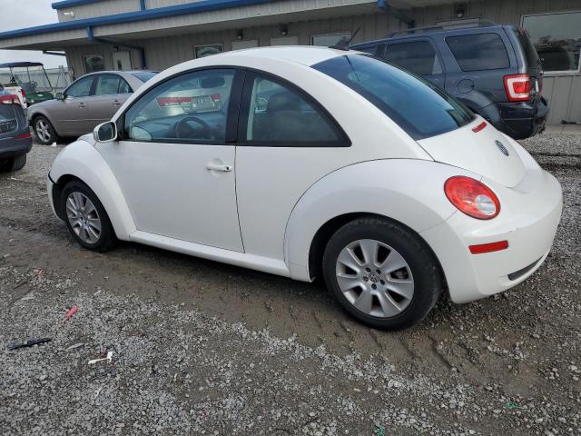 3VWPW3AG0AM023378 - 2010 VOLKSWAGEN NEW BEETLE WHITE photo 2