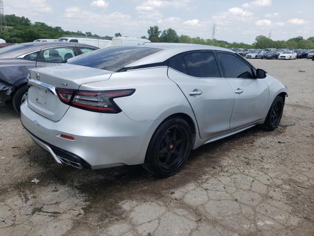 1N4AA6AV1KC361209 - 2019 NISSAN MAXIMA S Silber Foto 3