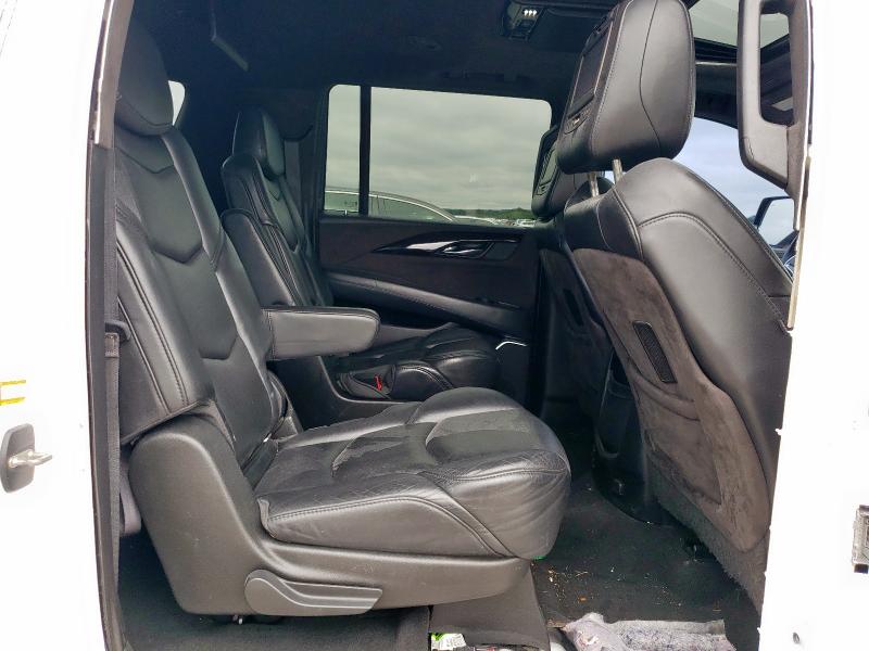 1GYS4KKJXJR256460 - 2018 CADILLAC ESCALADE ESV PLATINUM თეთრი ფოტო 11
