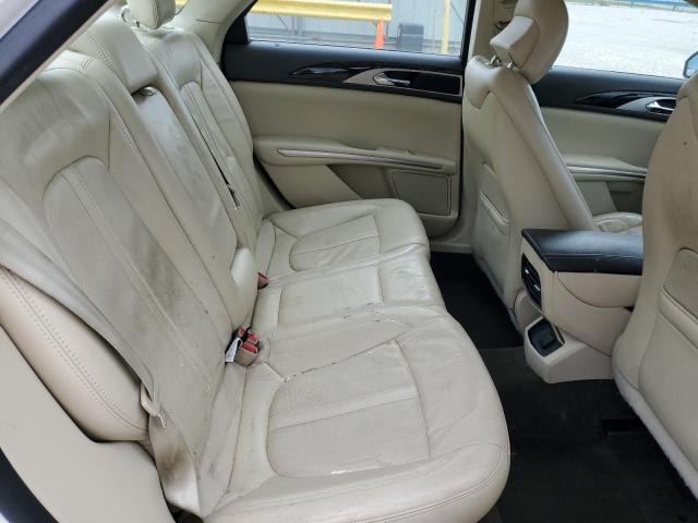 3LN6L2JK2DR801267 - 2013 LINCOLN MKZ WHITE photo 10