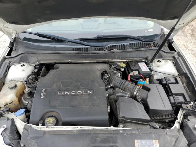 3LN6L2JK2DR801267 - 2013 LINCOLN MKZ WHITE photo 11
