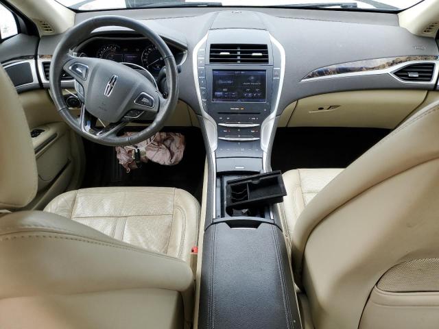 3LN6L2JK2DR801267 - 2013 LINCOLN MKZ WHITE photo 8