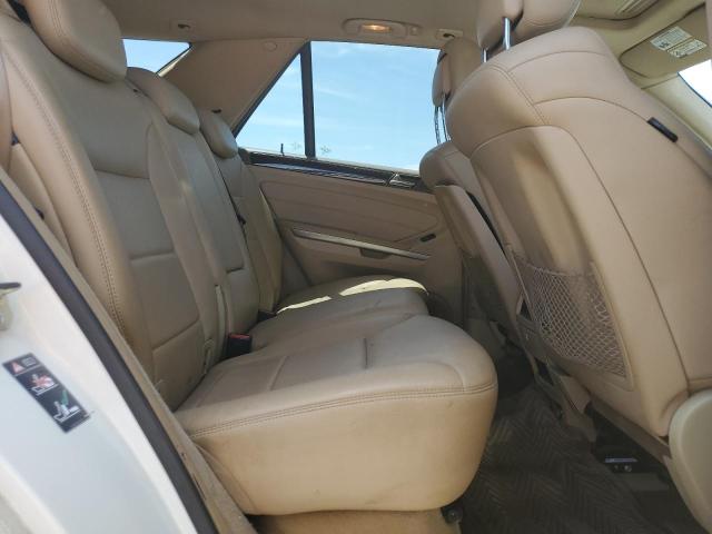 4JGBB8GB8AA572076 - 2010 MERCEDES-BENZ ML 350 4MATIC WHITE photo 11