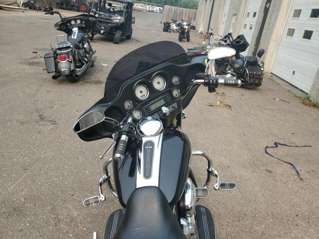 1HD1KBM13DB695905 - 2013 HARLEY-DAVIDSON FLHX STREET GLIDE BLACK photo 5