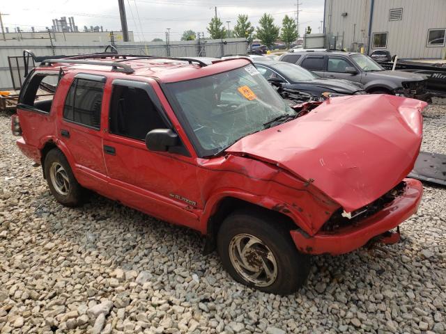 1GNDT13WX2K177913 - 2002 CHEVROLET BLAZER RED photo 4