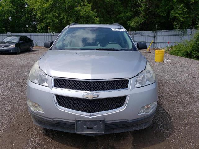 1GNKREED1CJ212886 - 2012 CHEVROLET TRAVERSE LS SILVER photo 5