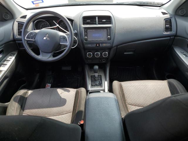 JA4AP3AU9KU012477 - 2019 MITSUBISHI OUTLANDER ES SILVER photo 8