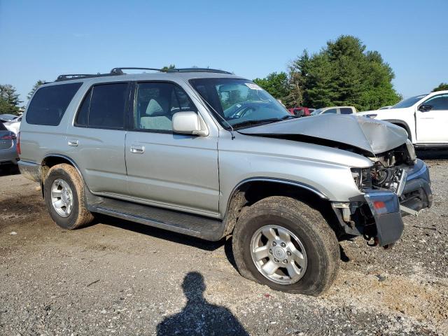 JT3HN86R4X0209572 - 1999 TOYOTA 4RUNNER SR5 SILVER photo 4