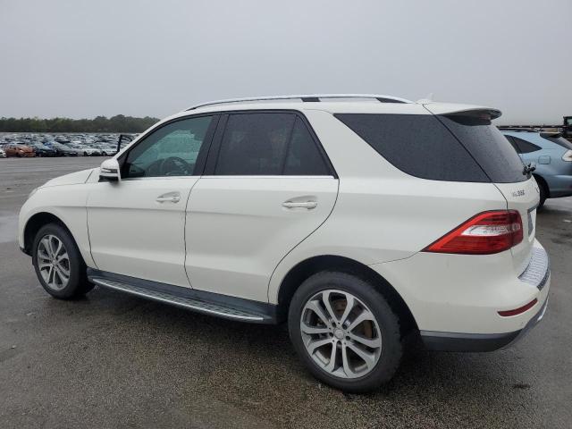 4JGDA5HBXFA480547 - 2015 MERCEDES-BENZ ML 350 4MATIC WHITE photo 2