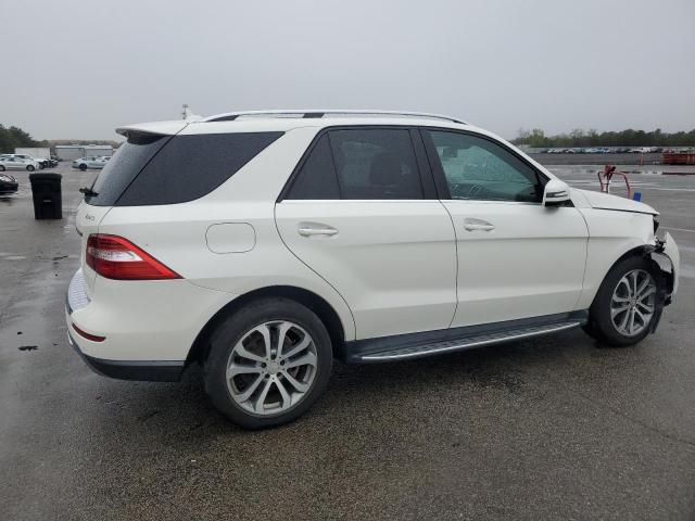 4JGDA5HBXFA480547 - 2015 MERCEDES-BENZ ML 350 4MATIC WHITE photo 3