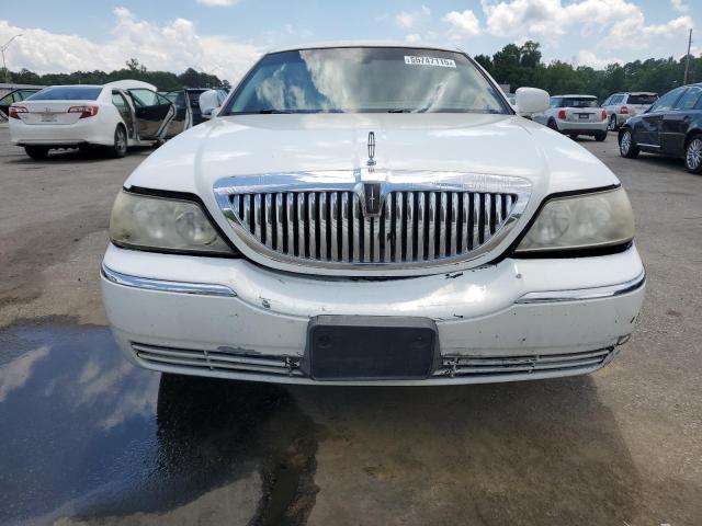 1L1FM81W43Y635418 - 2003 LINCOLN TOWN CAR EXECUTIVE Weiß Foto 5