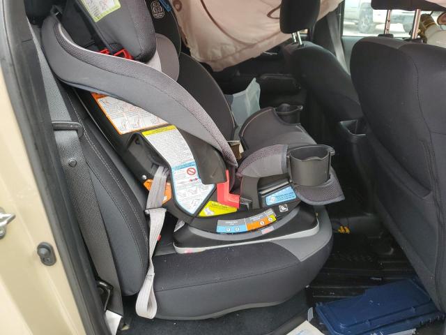 3TMCZ5AN0LM323895 - 2020 TOYOTA TACOMA DOUBLE CAB TAN photo 10