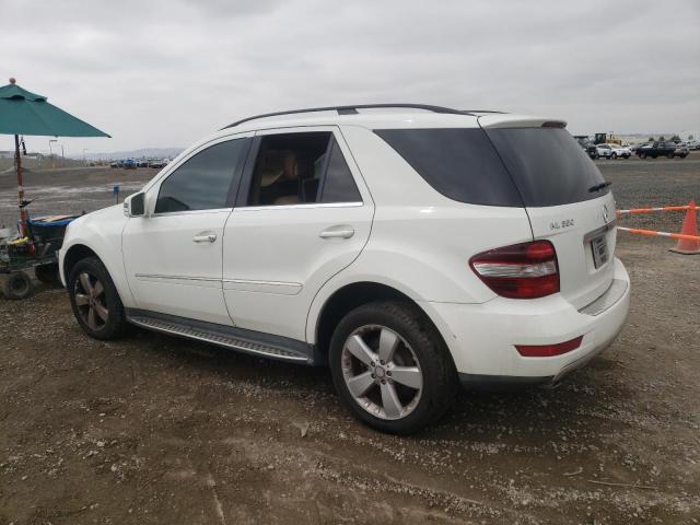 4JGBB8GB4BA745822 - 2011 MERCEDES-BENZ ML 350 4MATIC WHITE photo 2